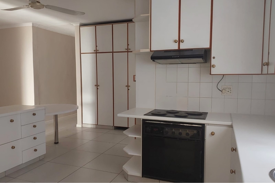 3 Bedroom Property for Sale in Uitenhage Upper Central Eastern Cape